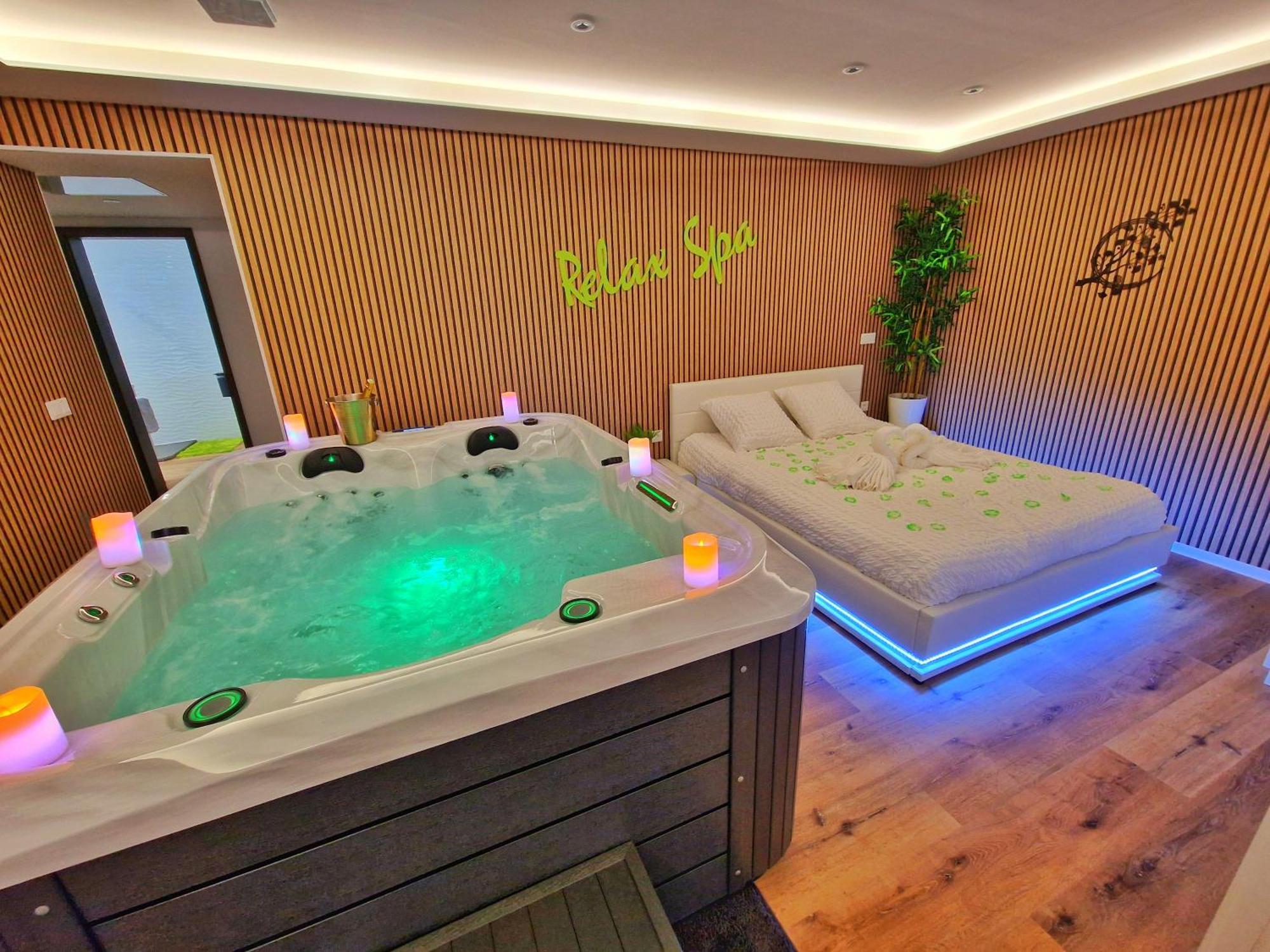 Relax Spa-4 Pers-Jacuzzi-Parking-Jardin-Clim-Colmar Muntzenheim Dış mekan fotoğraf